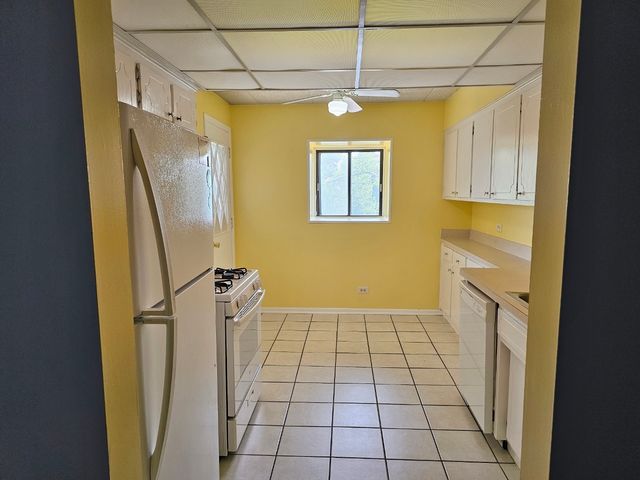 4845 137th Street C19, Crestwood, IL 60418