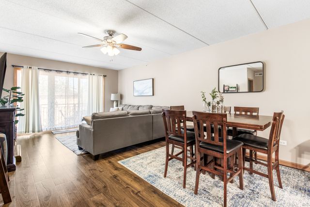 1378 Perry Street 208, Des Plaines, IL 60016