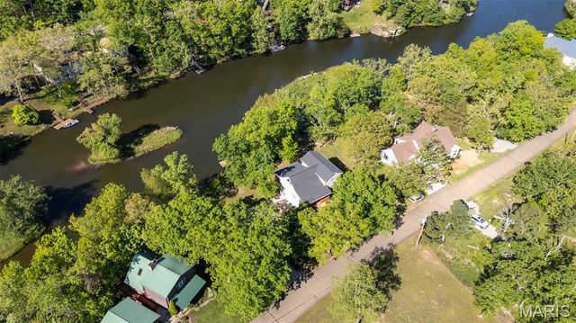 408 N Deer Trail, Fredericktown, MO 63645