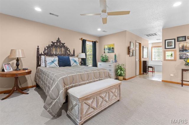 408 N Deer Trail, Fredericktown, MO 63645