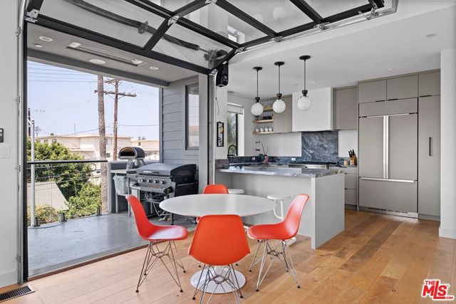 2414 Penmar Avenue, Venice, CA 90291