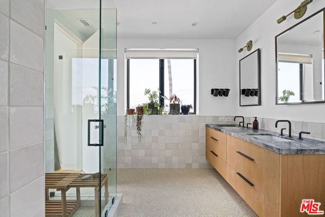 2414 Penmar Avenue, Venice, CA 90291