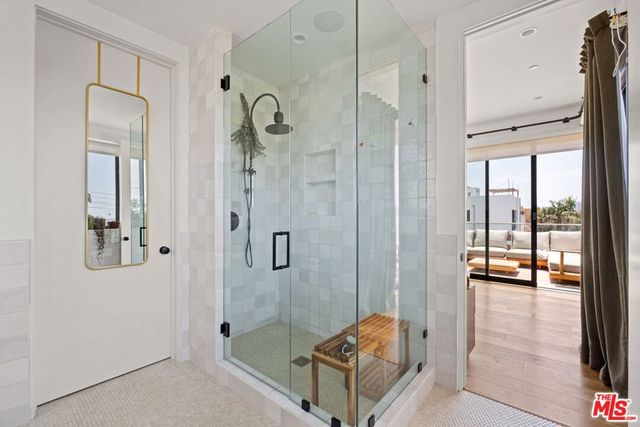 2414 Penmar Avenue, Venice, CA 90291