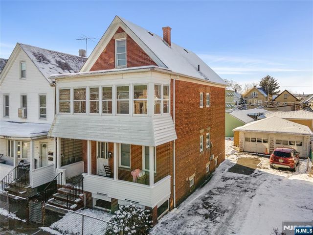 22 Arthur Street, Clifton, NJ 07011