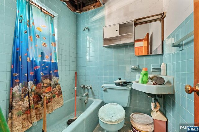 22 Arthur Street, Clifton, NJ 07011