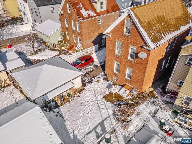 22 Arthur Street, Clifton, NJ 07011