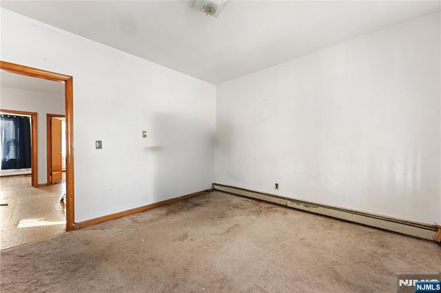 22 Arthur Street, Clifton, NJ 07011