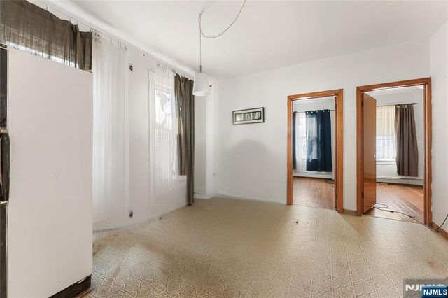 22 Arthur Street, Clifton, NJ 07011