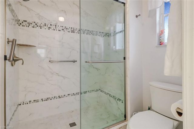 7108 Barrington CIR # 101, Naples, FL 34108