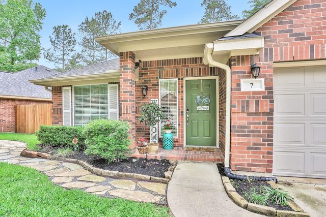 7 Cypress Bayou Court, The Woodlands, TX 77382
