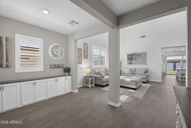 17255 W DIANA Avenue, Waddell, AZ 85355