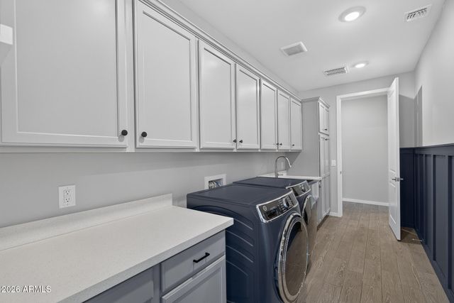 17255 W DIANA Avenue, Waddell, AZ 85355