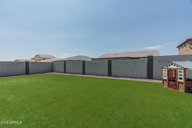 17255 W DIANA Avenue, Waddell, AZ 85355