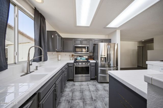2149 Kenyon Court, Rosamond, CA 93560