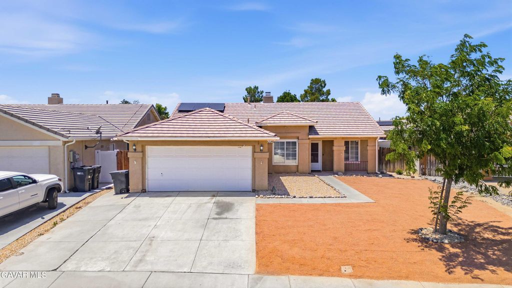 2149 Kenyon Court, Rosamond, CA 93560