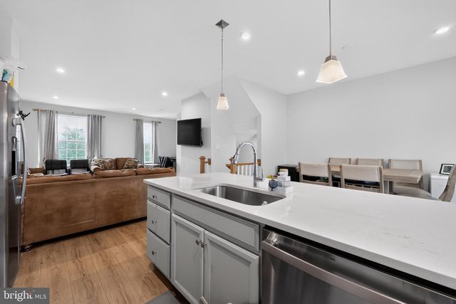 109 PLAZA DRIVE, Sicklerville, NJ 08081