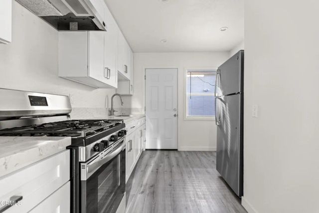 6634 Vineland Avenue, Los Angeles, CA 91606