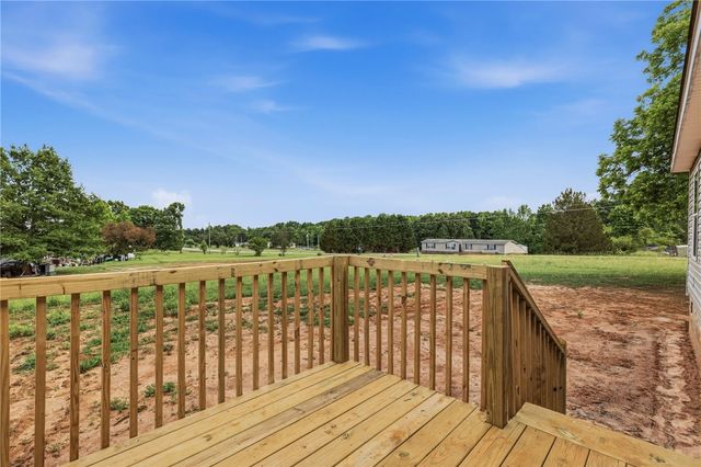 37 Golden Acres Drive, Honea Path, SC 29654
