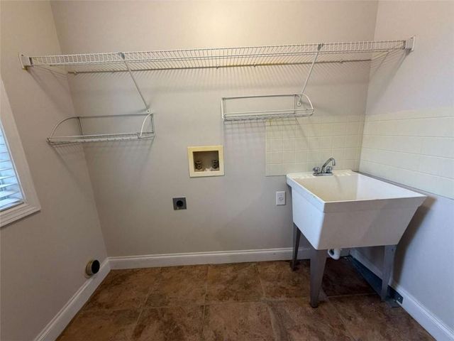 3895 Butler Springs Drive, Loganville, GA 30052