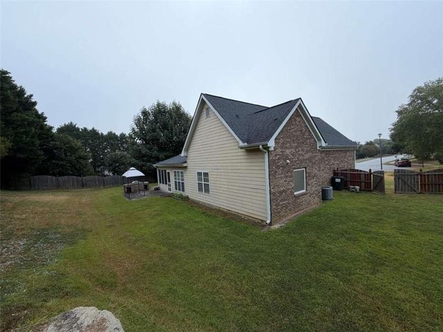 3895 Butler Springs Drive, Loganville, GA 30052