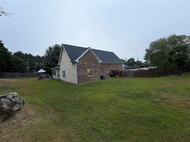 3895 Butler Springs Drive, Loganville, GA 30052
