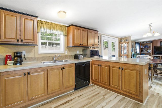 8 Revere Street, Milton, NH 03851