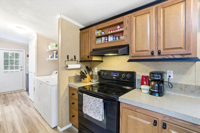 8 Revere Street, Milton, NH 03851