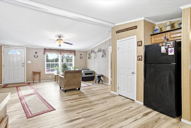 8 Revere Street, Milton, NH 03851