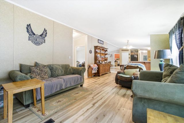 8 Revere Street, Milton, NH 03851