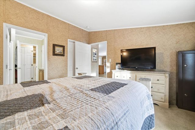 8 Revere Street, Milton, NH 03851