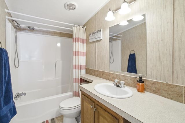 8 Revere Street, Milton, NH 03851