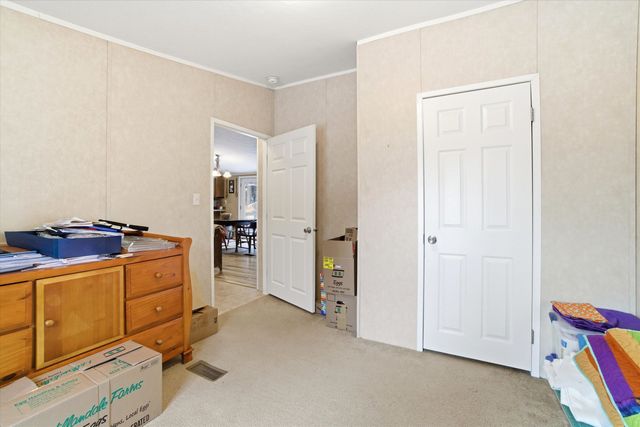 8 Revere Street, Milton, NH 03851