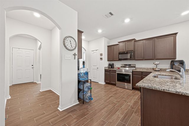 15315 Crescent Brookfield Drive, Humble, TX 77396