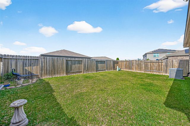 15315 Crescent Brookfield Drive, Humble, TX 77396