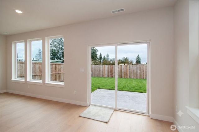 40 Sussex Court, Sequim, WA 98382