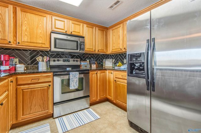 12100 Two Rivers Drive B1-3, Athens, AL 35611