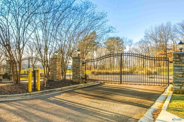 12100 Two Rivers Drive B1-3, Athens, AL 35611