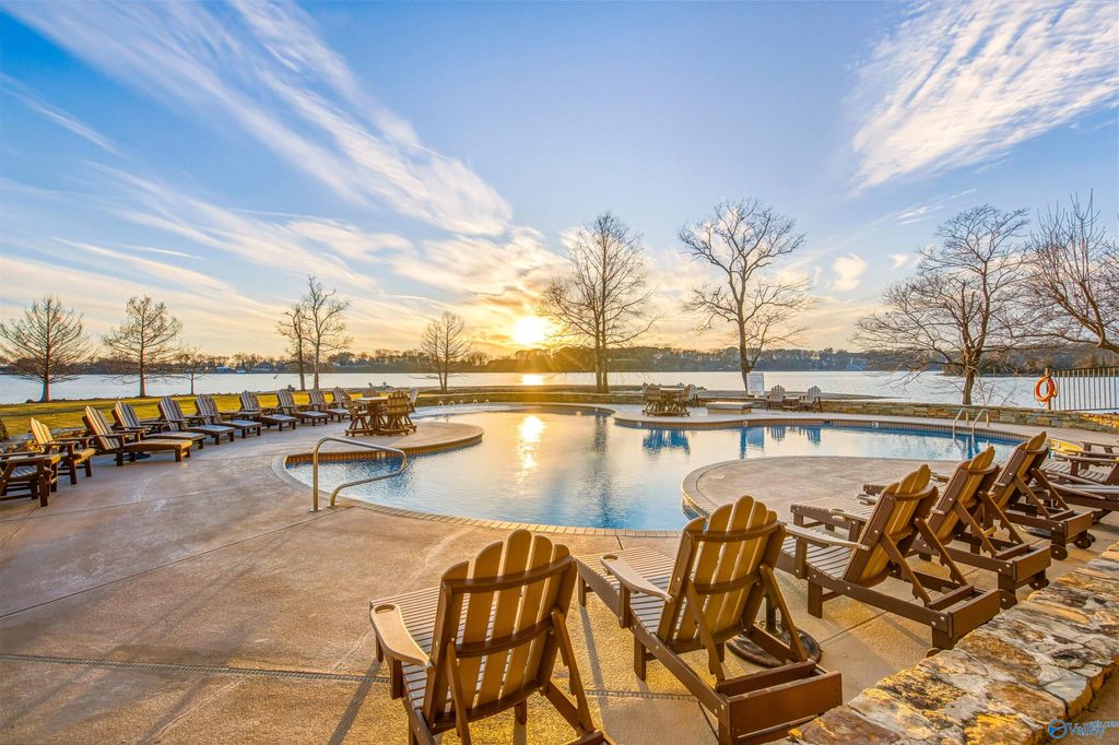 12100 Two Rivers Drive B1-3, Athens, AL 35611