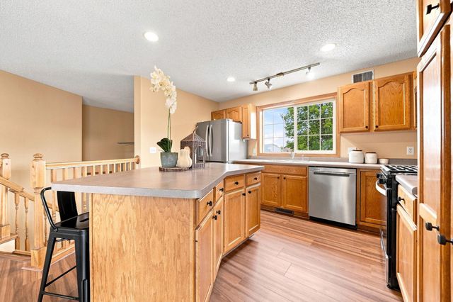 10693 Karston Avenue NE, Albertville, MN 55301