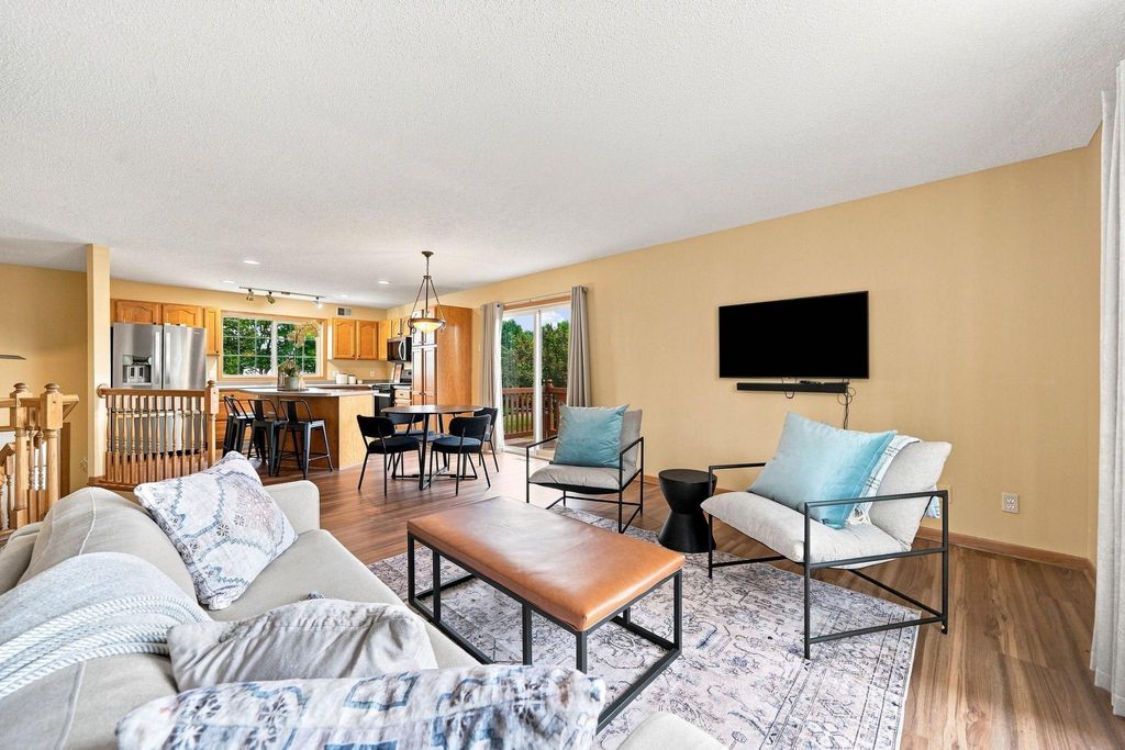 10693 Karston Avenue NE, Albertville, MN 55301 — photo 2