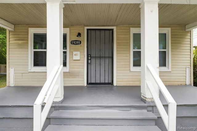19391 Greeley Street, Highland Park, MI 48203