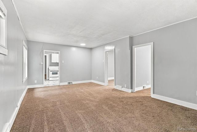 19391 Greeley Street, Highland Park, MI 48203