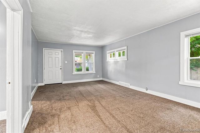 19391 Greeley Street, Highland Park, MI 48203
