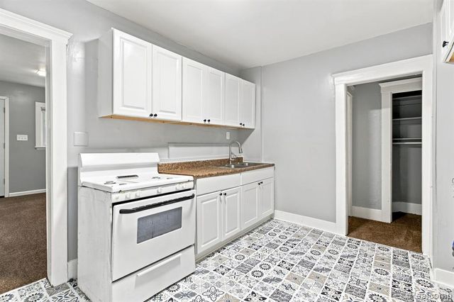 19391 Greeley Street, Highland Park, MI 48203