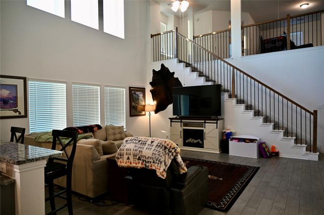 2570 Turberry Drive, West Columbia, TX 77486