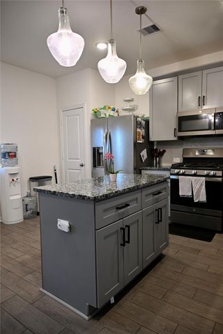 2570 Turberry Drive, West Columbia, TX 77486