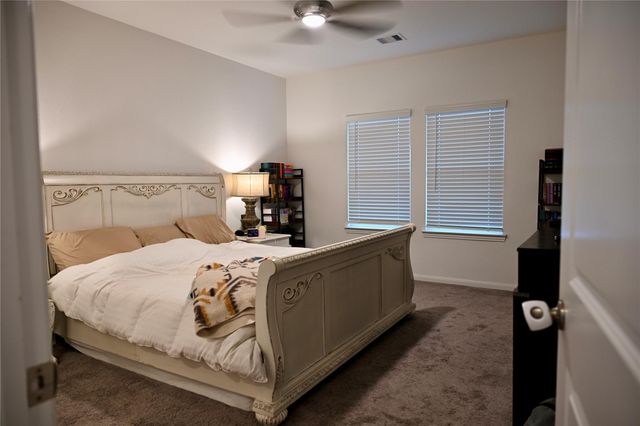 2570 Turberry Drive, West Columbia, TX 77486