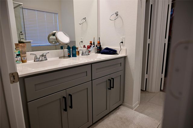 2570 Turberry Drive, West Columbia, TX 77486