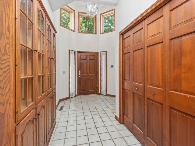 13420 Pennock Avenue, Apple Valley, MN 55124