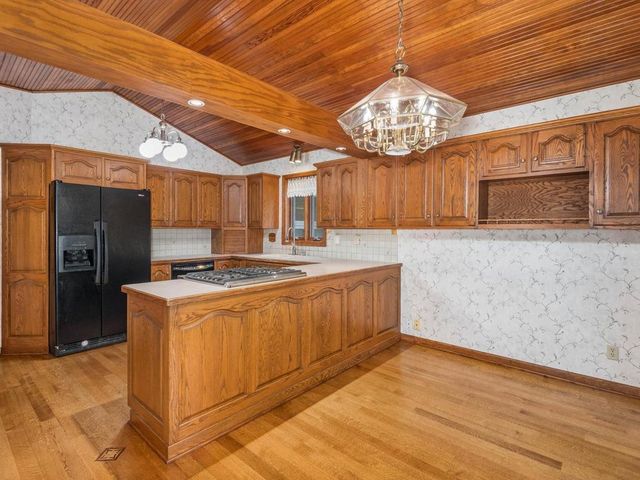 13420 Pennock Avenue, Apple Valley, MN 55124